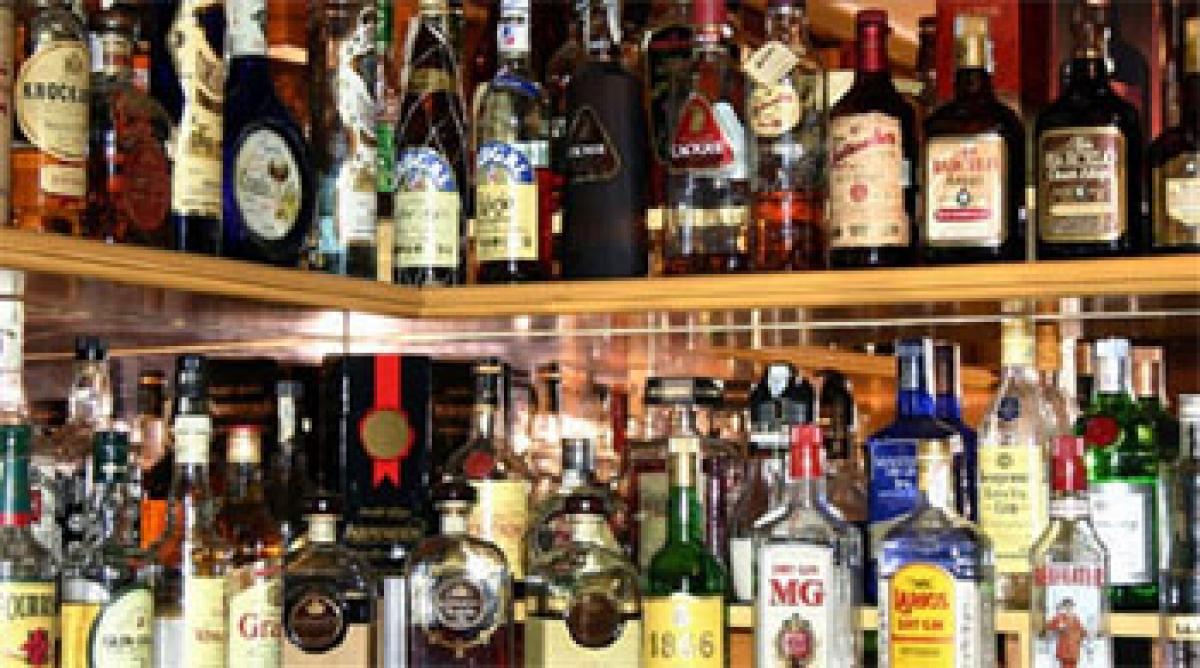 Kerala liquor policy restricting alcohol to bars in five star hotels to stay